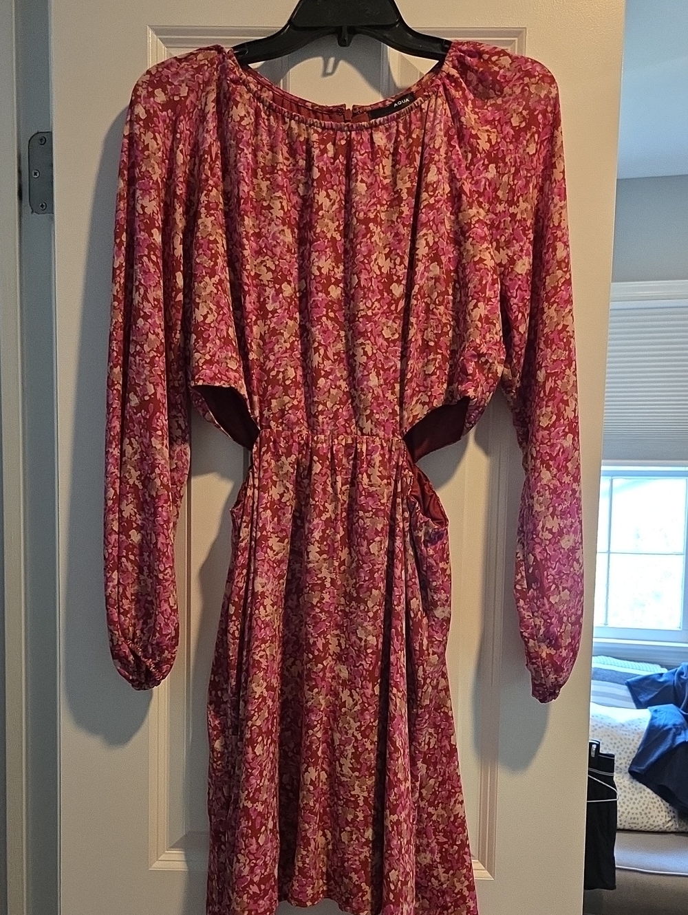 Aqua Pink Floral Cutout Long-Sleeve Dress